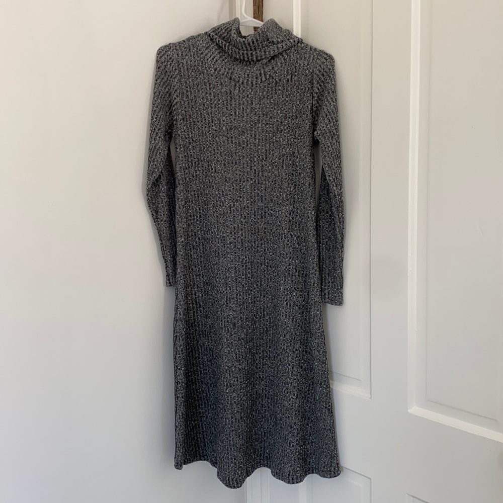 🤍 Lightweight Heather Grey Dress 🤍